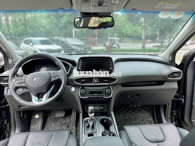 Hyundai Santa Fe 2019 2.2D Premium - 80000 km