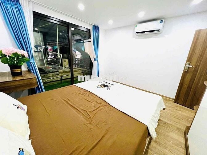 Lô góc Tập Thể phố Quỳnh Mqi nhà đẹp 2 thoáng oto đỗ thông 70m T2 giá