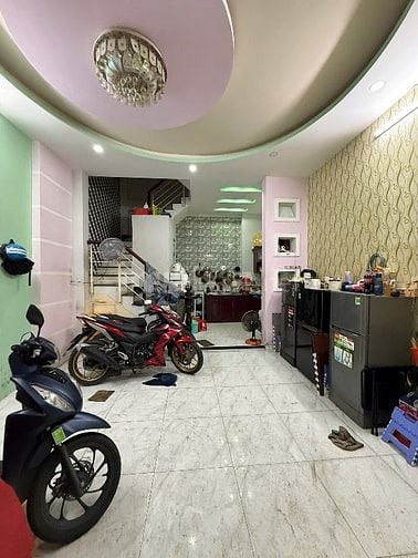 Bán nhà Phạm Thế Hiển P4Q8, 4.7 x8.5m, 3.5 tấm