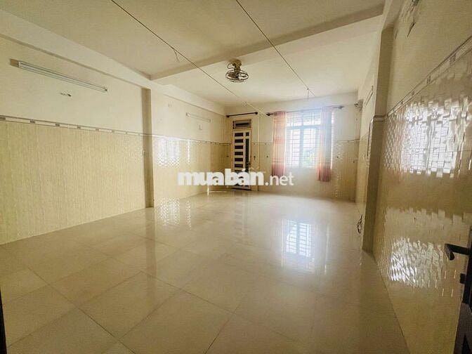 CHO THUÊ NHÀ 5X22( TRỆT+4LẦU+9 PHÒNG) CÓ THANG TẢI HÀNG 500KG