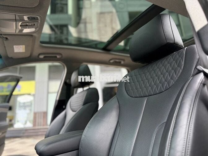 Hyundai Santa Fe 2019 2.2D Premium - 80000 km