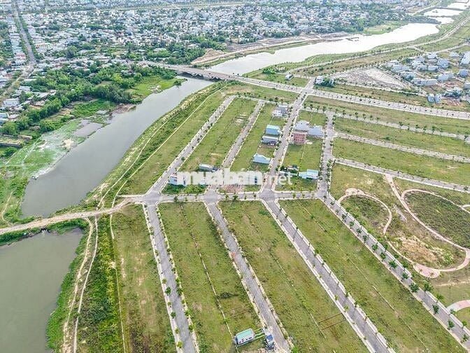 Bán 2 lô đất rộng 200m2 đường thông khu vực Đầm Sen - Nam Hòa Xuân