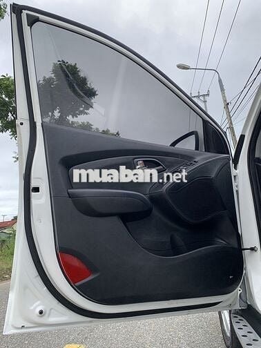 TUCSON  AT , Nhập HÀN - 2 Cầu - Xe Đẹp Ko Lỗi