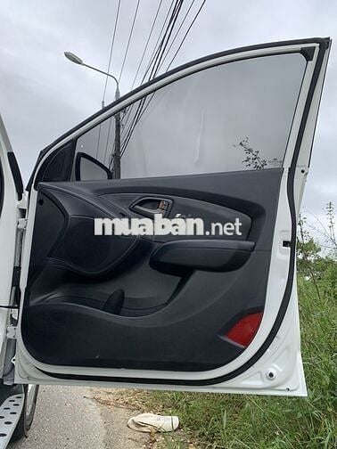 TUCSON  AT , Nhập HÀN - 2 Cầu - Xe Đẹp Ko Lỗi