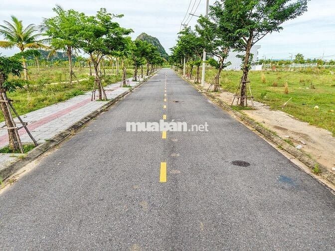 Bán 2 lô đất rộng 200m2 đường thông khu vực Đầm Sen - Nam Hòa Xuân