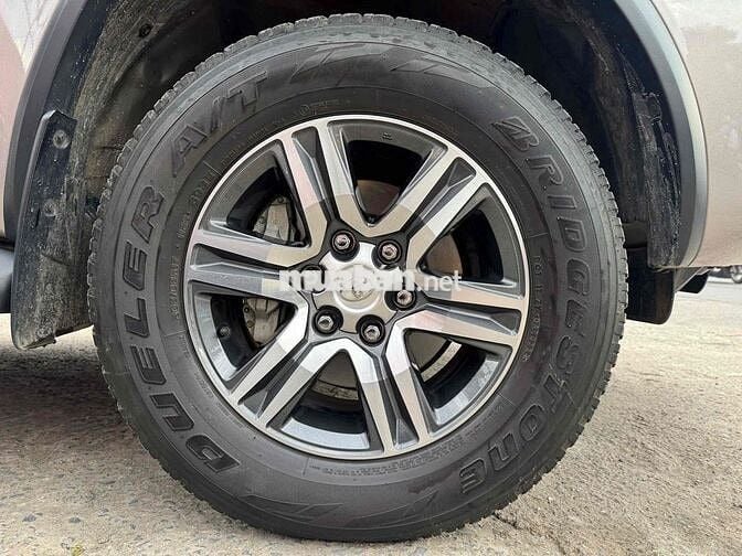 Toyota Fortuner 2024 2.4 AT 4x2 - 40000 km