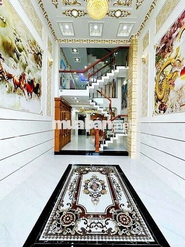 Nhà mới đẹp y như hình 4 x 16 có 5pn 5wc sân thượng