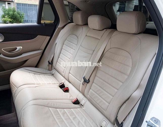 Mercedes GLC300 4Matic ĐKLĐ 2020 - Trắng Kem