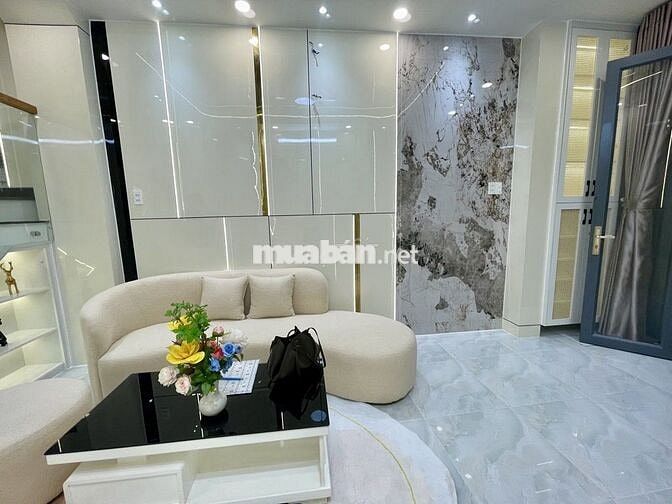 NHÀ ĐẸP Q4 - 3 TẦNG ĐÚC - 32m2 - KO QH - CHỈ 4.9 TỶ