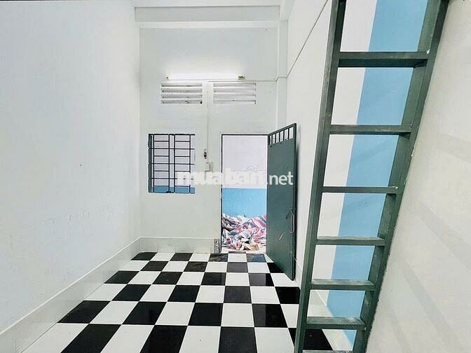 Phòng mới Ngã tư 550 gần Vicom Không Chủ, giờ tự do, Gác cao,Sạch sẽ