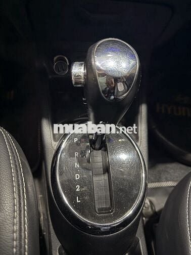 Hyundai i20 2011 1.4 AT - 149000 km