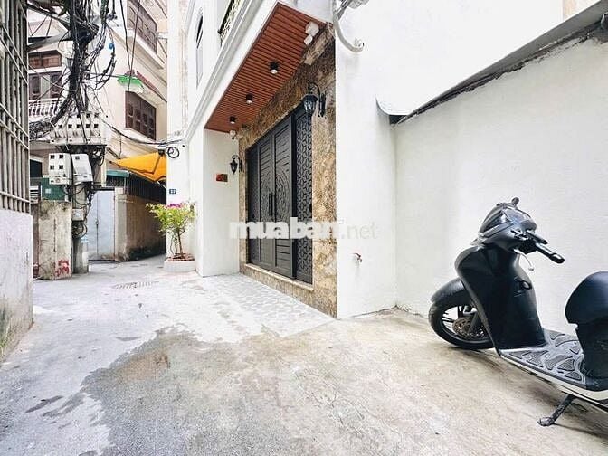 Nhà đẹp Khương Trung 41m2, lô góc, 30m ra ô tô giá 7.8 tỷ