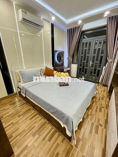 NHÀ ĐẸP Q4 - 3 TẦNG ĐÚC - 32m2 - KO QH - CHỈ 4.9 TỶ