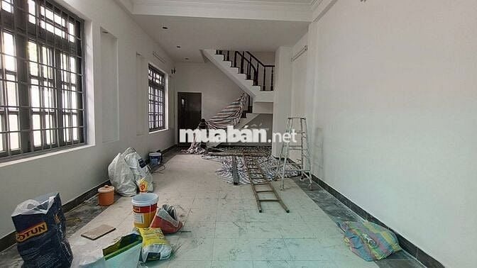 TUYỆT CHỦNG ĐỐI DIỆN ĐH VĂN LANG HẺM 12M 80M2 - MỚI CỨNG 4 TẦNG 25TR