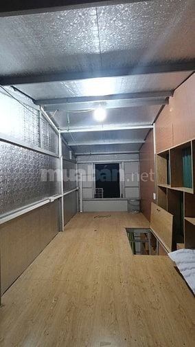 Cho thuê cả nhà cấp 4 có 3 tầng