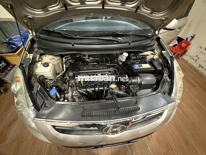 Hyundai i20 2011 1.4 AT - 149000 km