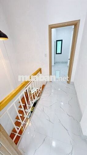 VÀI BƯỚC CHÂN RA MT Q4- 2 TẦNG- 40m2 - KO QH- CHỈ 4 TỶ NHỈNH