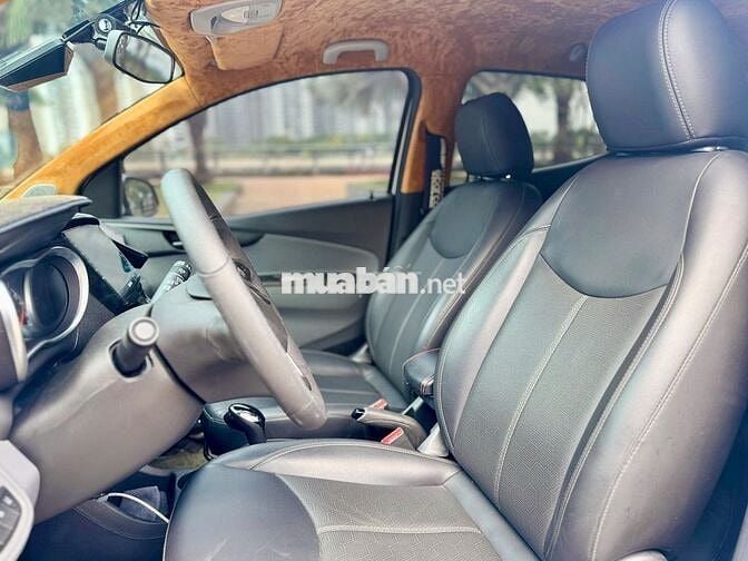 VinFast Fadil Plus 2022 - Màu trắng  - 5v5km