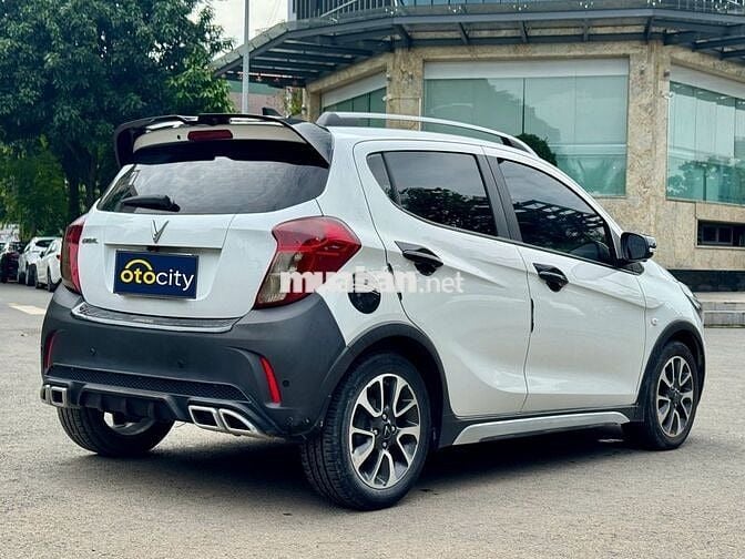 VinFast Fadil Plus 2022 - Màu trắng  - 5v5km