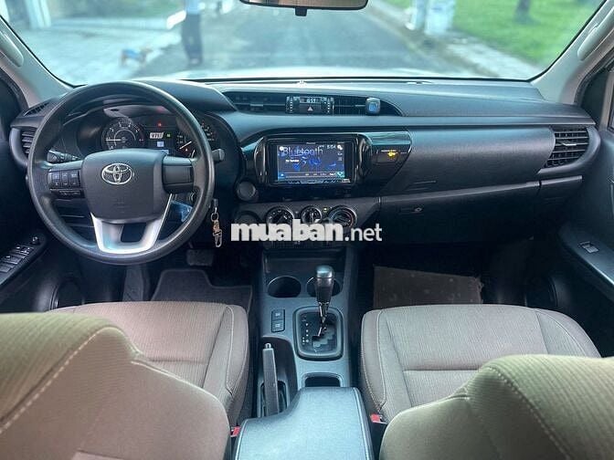 Toyota Hilux 2019  - 76000 km nguyên zin