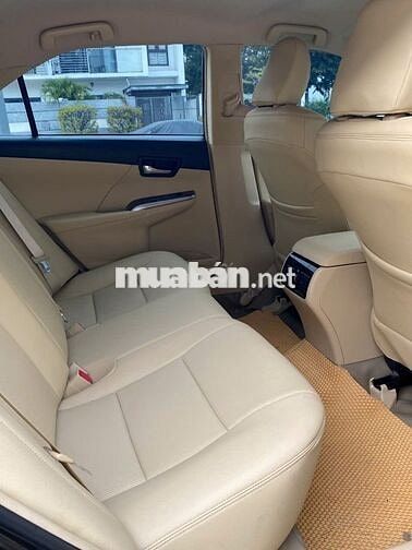 Camry 2.0E sản xuất 2017 đi đúng 76 ngàn km