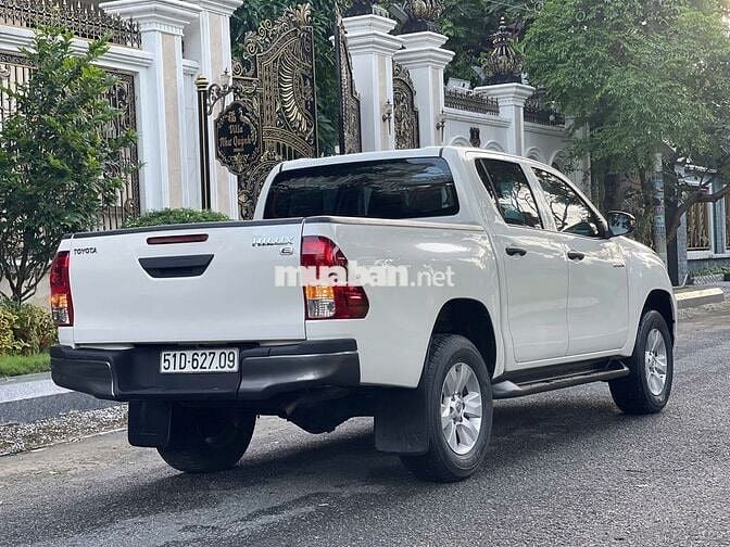 Toyota Hilux 2019  - 76000 km nguyên zin