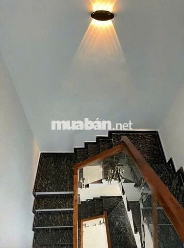 Cần cho thuê nhà MT 9A Giải Phóng P.4 Q.Tân Bình