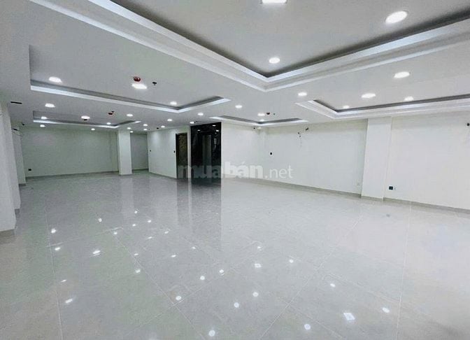 NHÀ MỚI XÂY NGAY VÒNG XOAY LĂNG CHA CẢ - 450A ĐƯỜNG LÊ VĂN SỸ