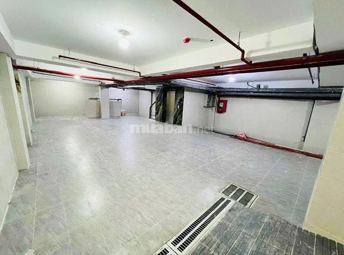 NHÀ MỚI XÂY NGAY VÒNG XOAY LĂNG CHA CẢ - 450A ĐƯỜNG LÊ VĂN SỸ