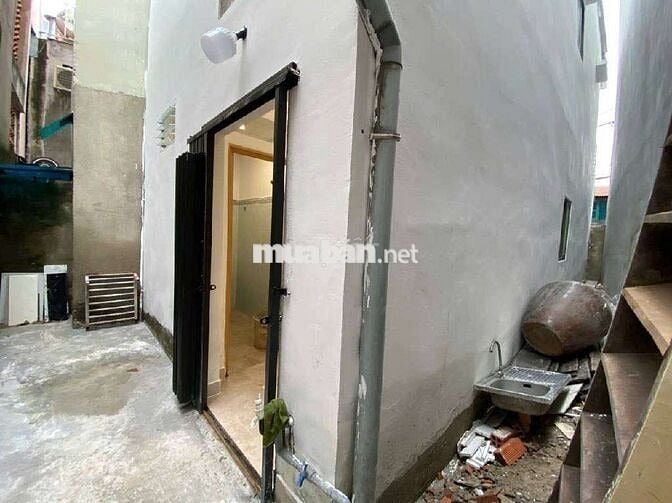 Bán nhà 1 trệt+1 lầu nở hậu tài lộc đường Bình Tiên