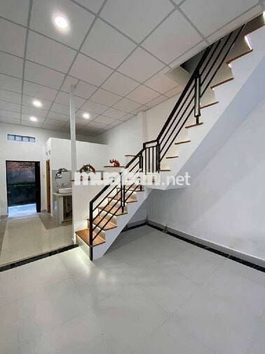 Bán nhà 1 trệt+1 lầu nở hậu tài lộc đường Bình Tiên