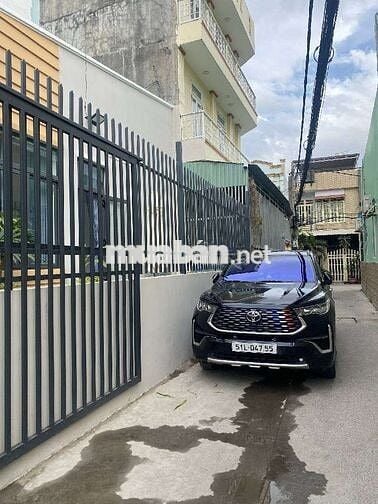 Nhà bán gấp ,giảm giá kịch sàn , trả là bán , Trung Tâm Bình Tân