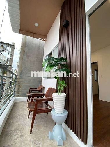 Bán nhà 1 trệt+1 lầu nở hậu tài lộc đường Bình Tiên