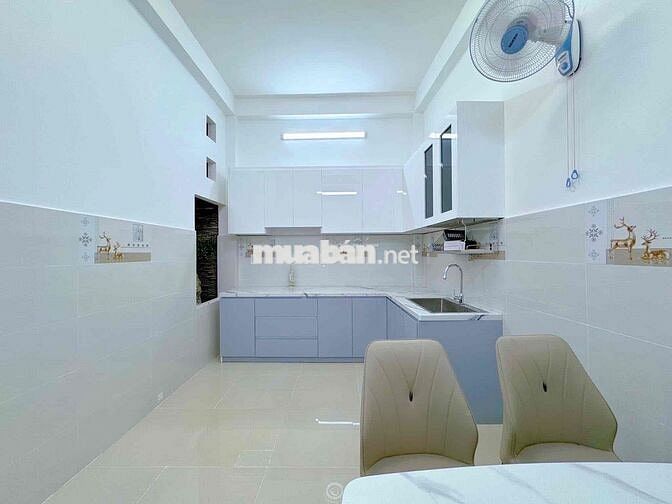 Nhà Đường số 6, hẻm xe hơi, 52m2, giá 2tỷ3