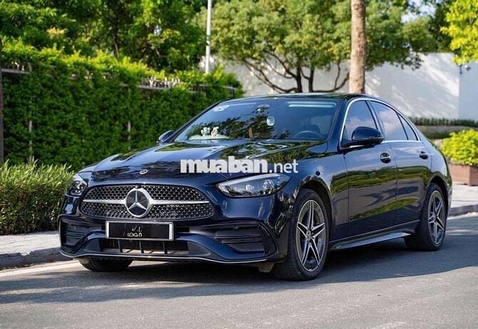 E cần bán mercedes C300 AMG - sx 2022