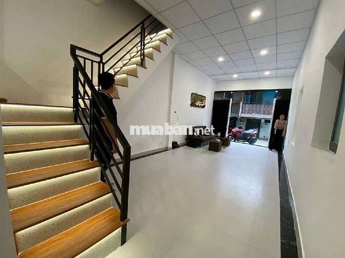 Bán nhà 1 trệt+1 lầu nở hậu tài lộc đường Bình Tiên