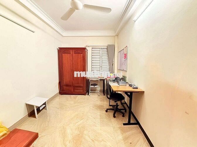 Bán nhà Phố Hoàng Ngân, 52m2, ô tô đỗ cửa, kinh doanh, 13.3 tỷ!