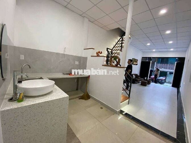 Bán nhà 1 trệt+1 lầu nở hậu tài lộc đường Bình Tiên