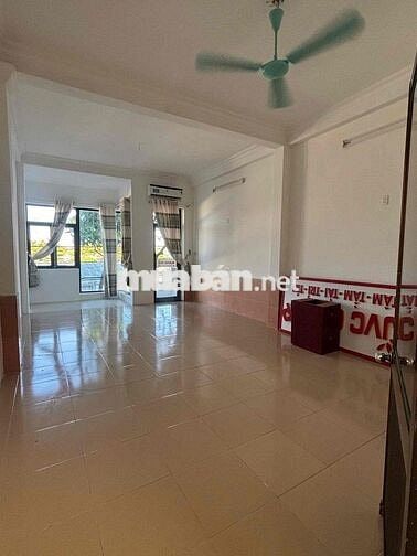 🟡CHO THUÊ NHÀ 3 TẦNG MT LÊ THẠCH, 4 pn , SÁT BẾN XE