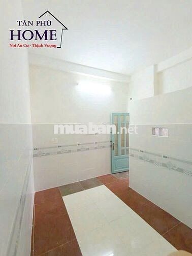 NC hẻm 8m Tân Quý – 4x10m, 3PN 4WC, nội thất sẵn, giá tốt 10.5tr/thán