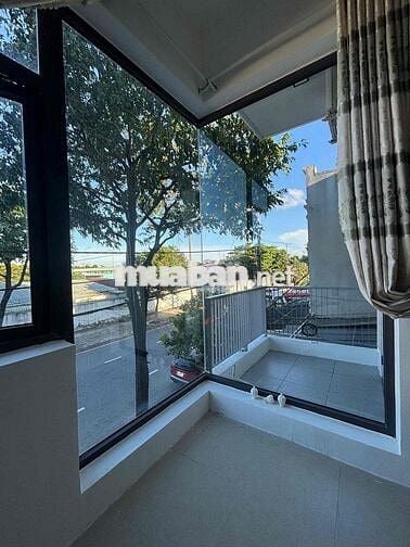 🟡CHO THUÊ NHÀ 3 TẦNG MT LÊ THẠCH, 4 pn , SÁT BẾN XE