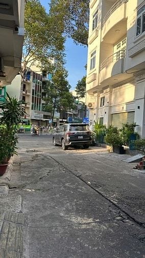 12,8 tỷ - Đường 10m, nhà mới ngay 3/2 gần Minh Phụng (3,6X18, 5 tầng)