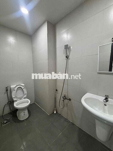 🟡CHO THUÊ NHÀ 3 TẦNG MT LÊ THẠCH, 4 pn , SÁT BẾN XE