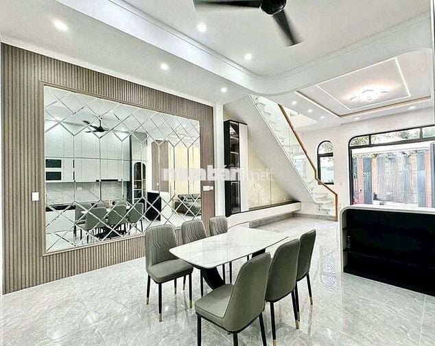 Bán nhà lầu thổ cư đường thông ngay ủy ban Phường Trảng Dài