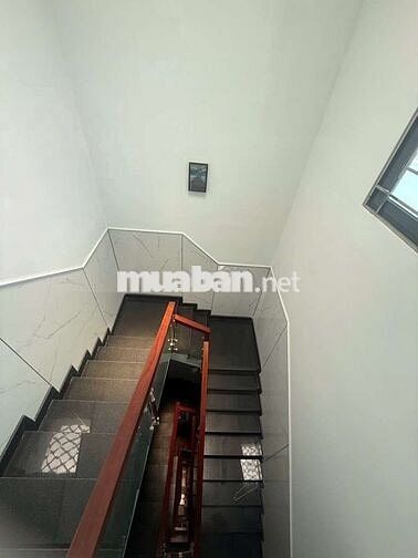 NHÀ ĐẸP HIỆP THÀNH 13 CŨ, DT 81.7 ,2 NGỦ GIÁ 4.4TỶ