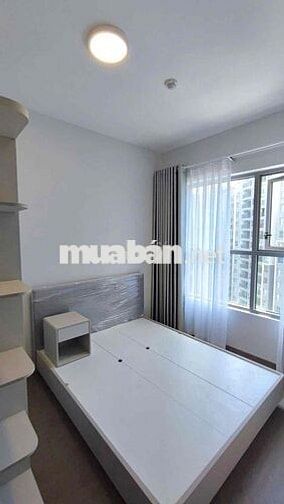 Nhà có 2 Căn cần bán; View Hồ bơi và View TP. LH Xem nhà thực tế.