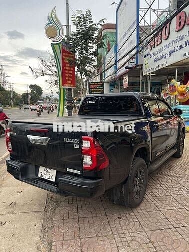 Hilux 2024 std 1 cầu lướt 16.000km