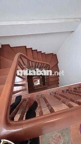 GIÁP BÁT CẠNH TRƯỜNG C1,2-37M2-5T- 9.5TỶ(CTL) 15M RA OTo- THÔNG 3 NGÕ