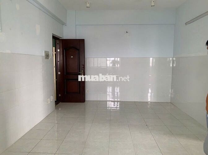 Bán căn hộ cao ốc B chung cư Ngô Gia Tự, lầu 7, 83m2.