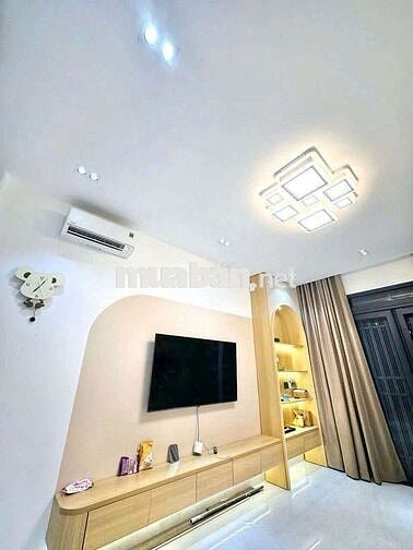 Nhà đẹp full nội thất 5 x 15 có 3 lầu 4pn 5wc sân thượng